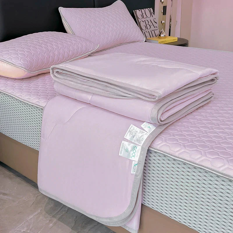 DecorBites™ Cool Feeling Ice Silk Summer Quilt Set Queen - Comforter, Fitted Sheet, Pillowcase