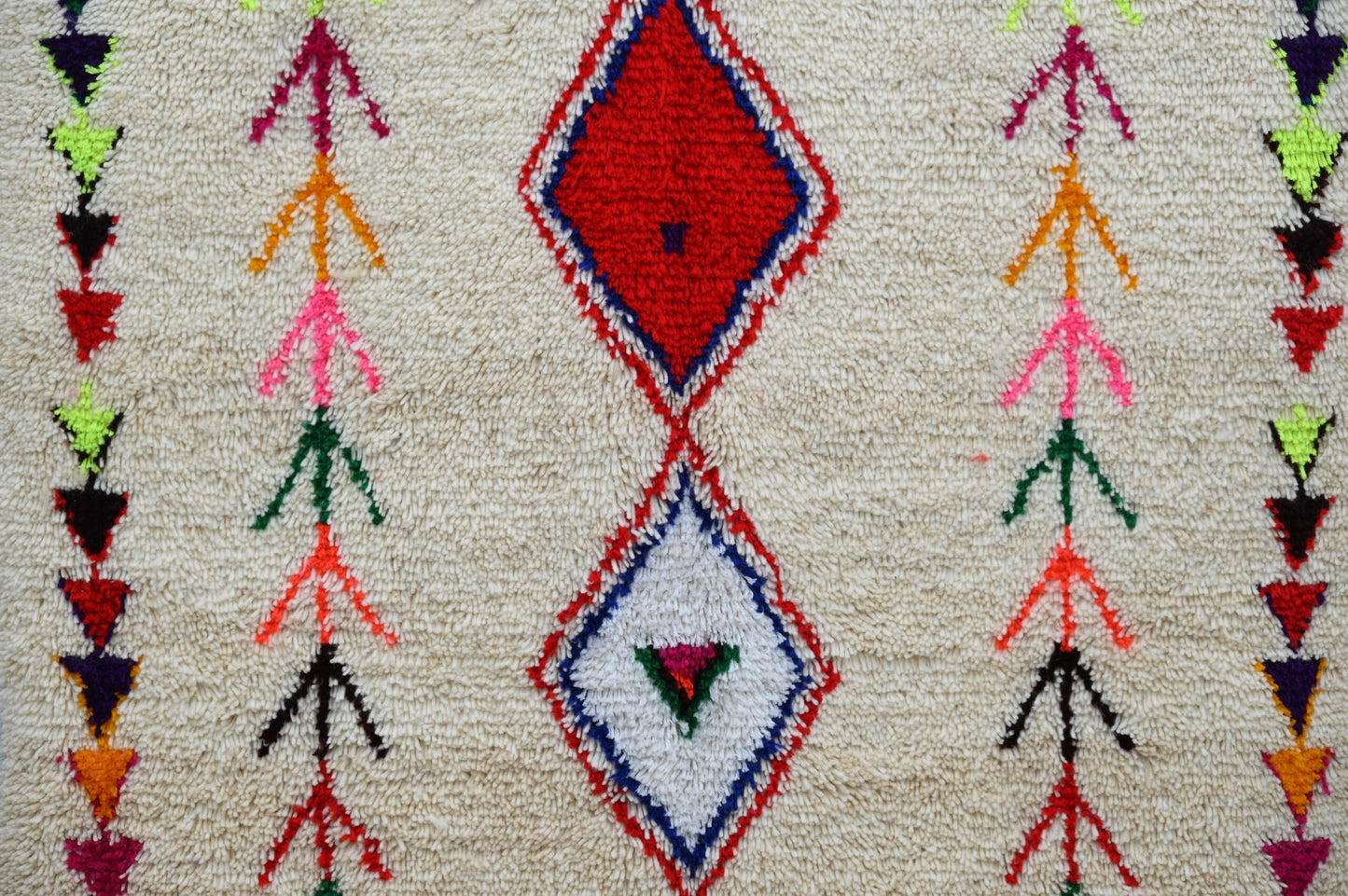 DecorBites™ Handmade Moroccan Azilal Rug - 231x152 cm