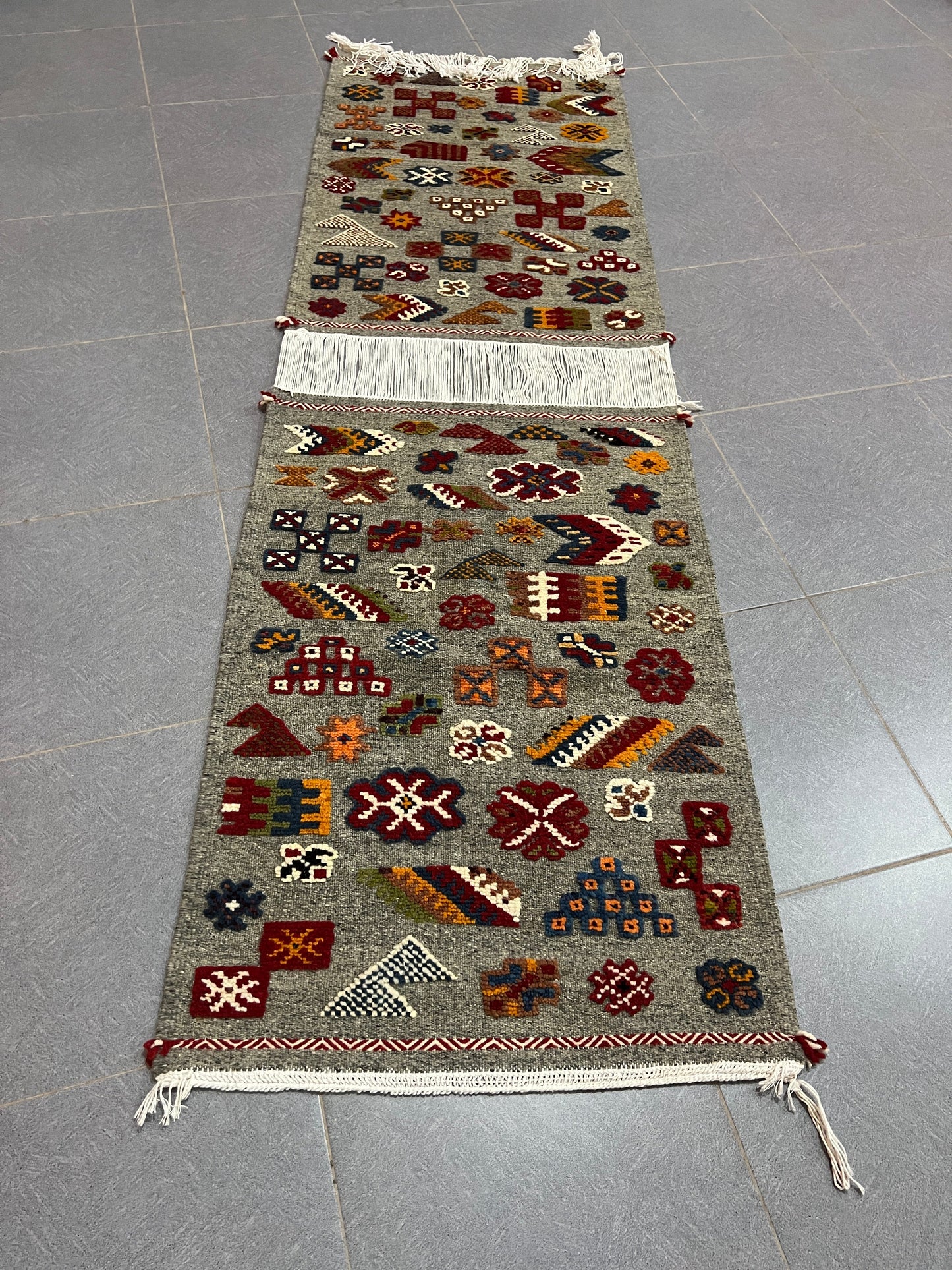 DecorBites™ Moroccan Handmade Taznakht Rug - 110 x 70 cm