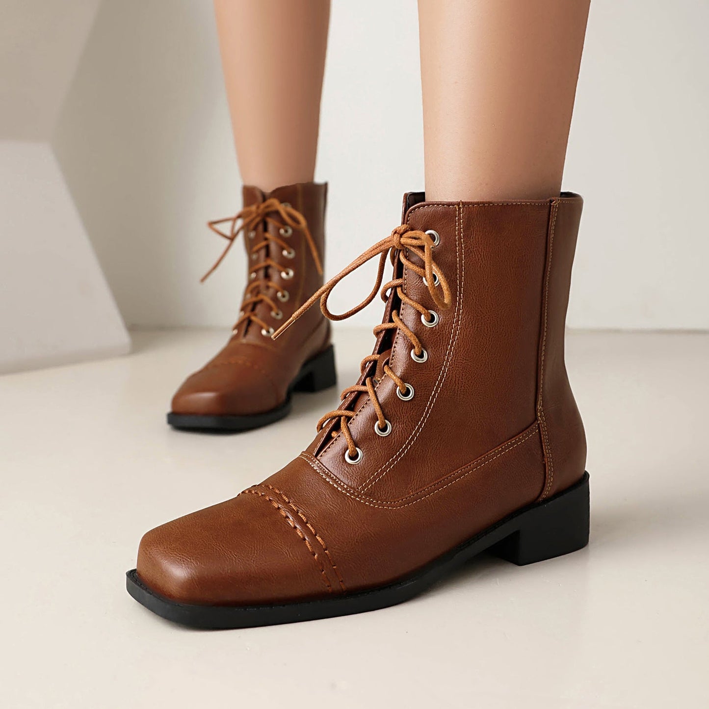 Women’s Lace-Up Square Toe Motorcycle Boots – Comfortable Outdoor Riding Boots