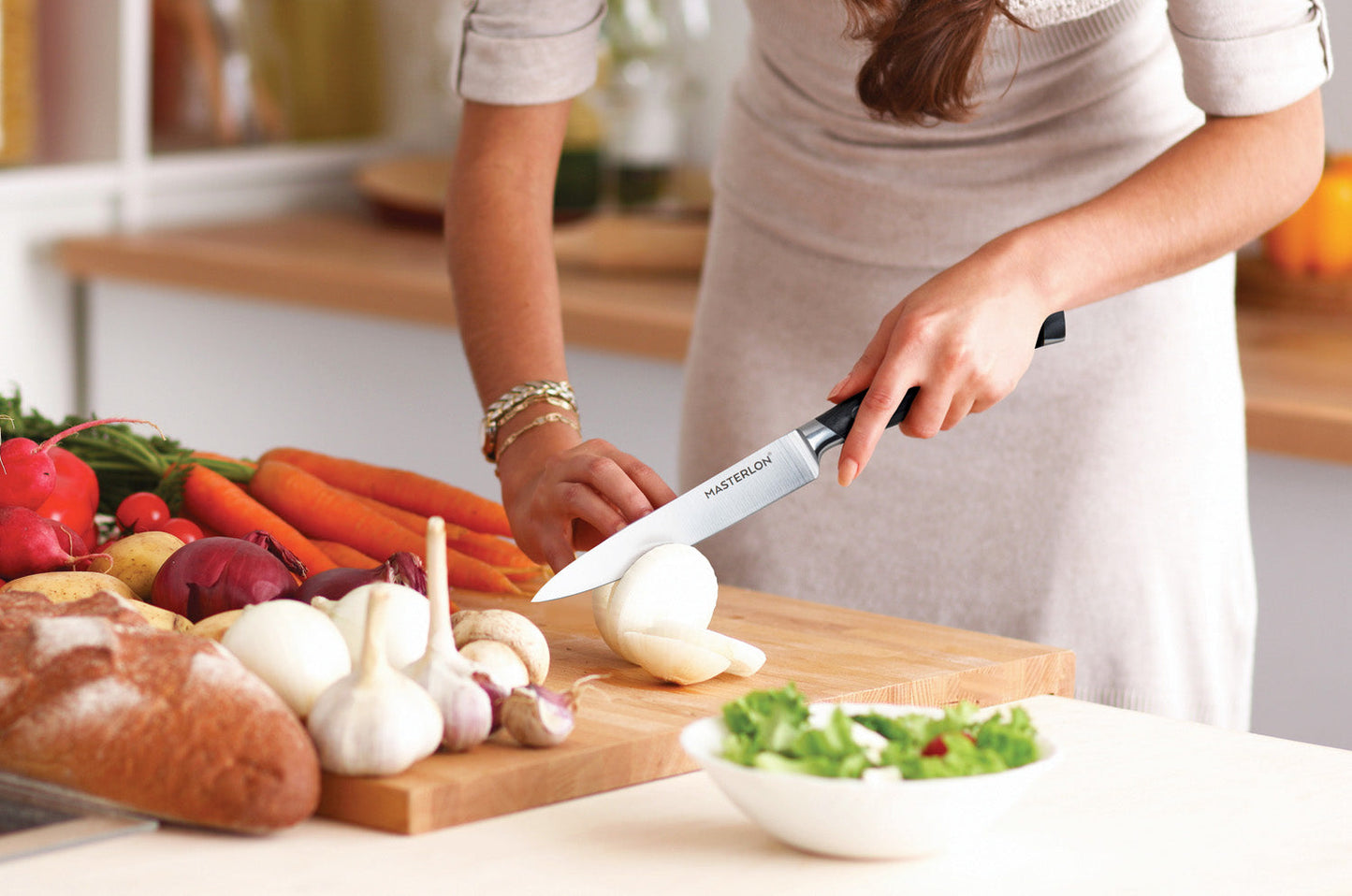 MASTERPAN Slicer Knife With Stainless Steel blade & Cover, 8" (20cm)