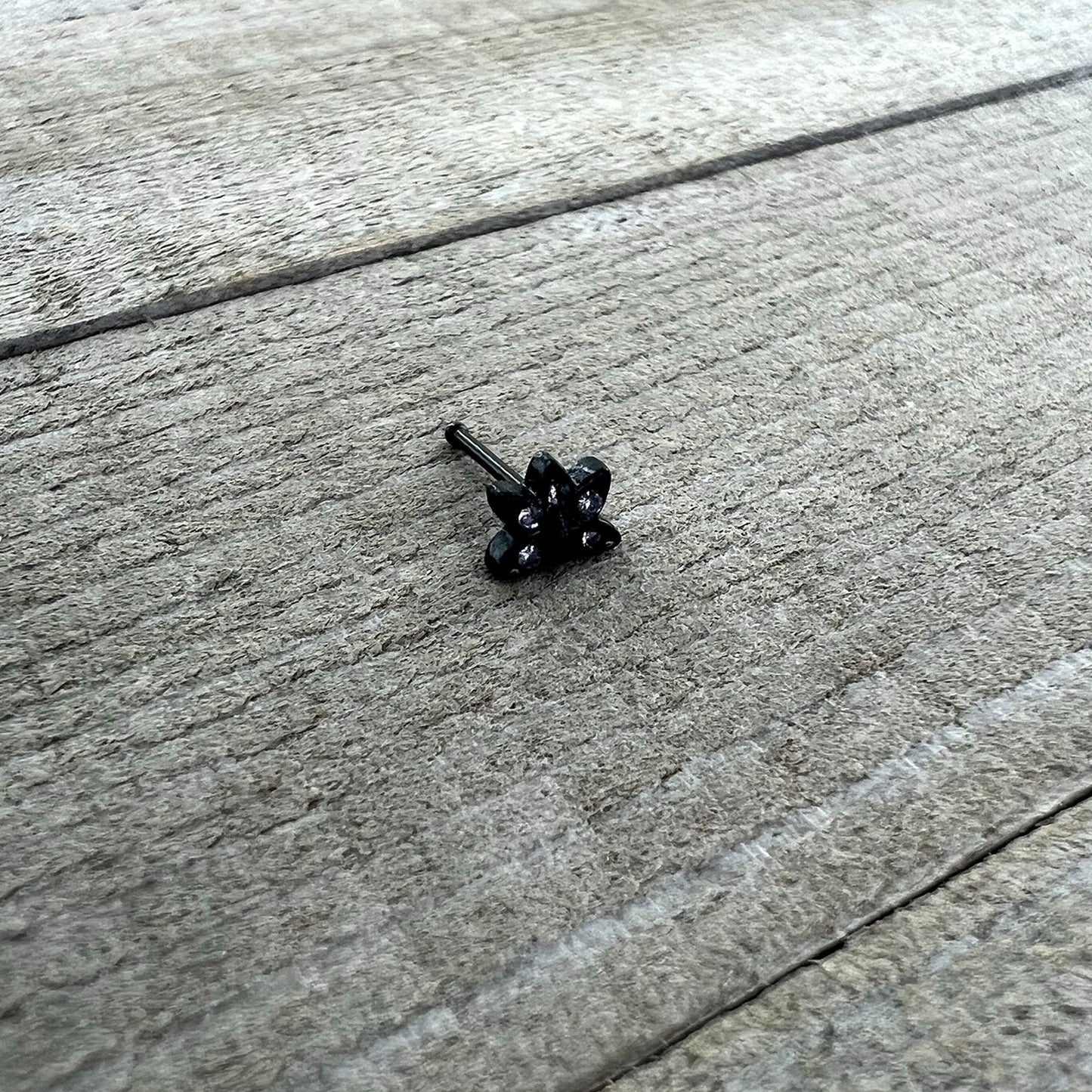 20G 1/4 Purple Gem Black Skull Blossom Nose Bone