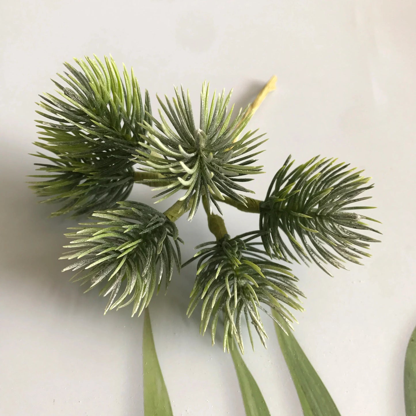 DecorBites™ Greenery Berry Stamen Bundle for DIY Christmas Decor & Gift Wrapping