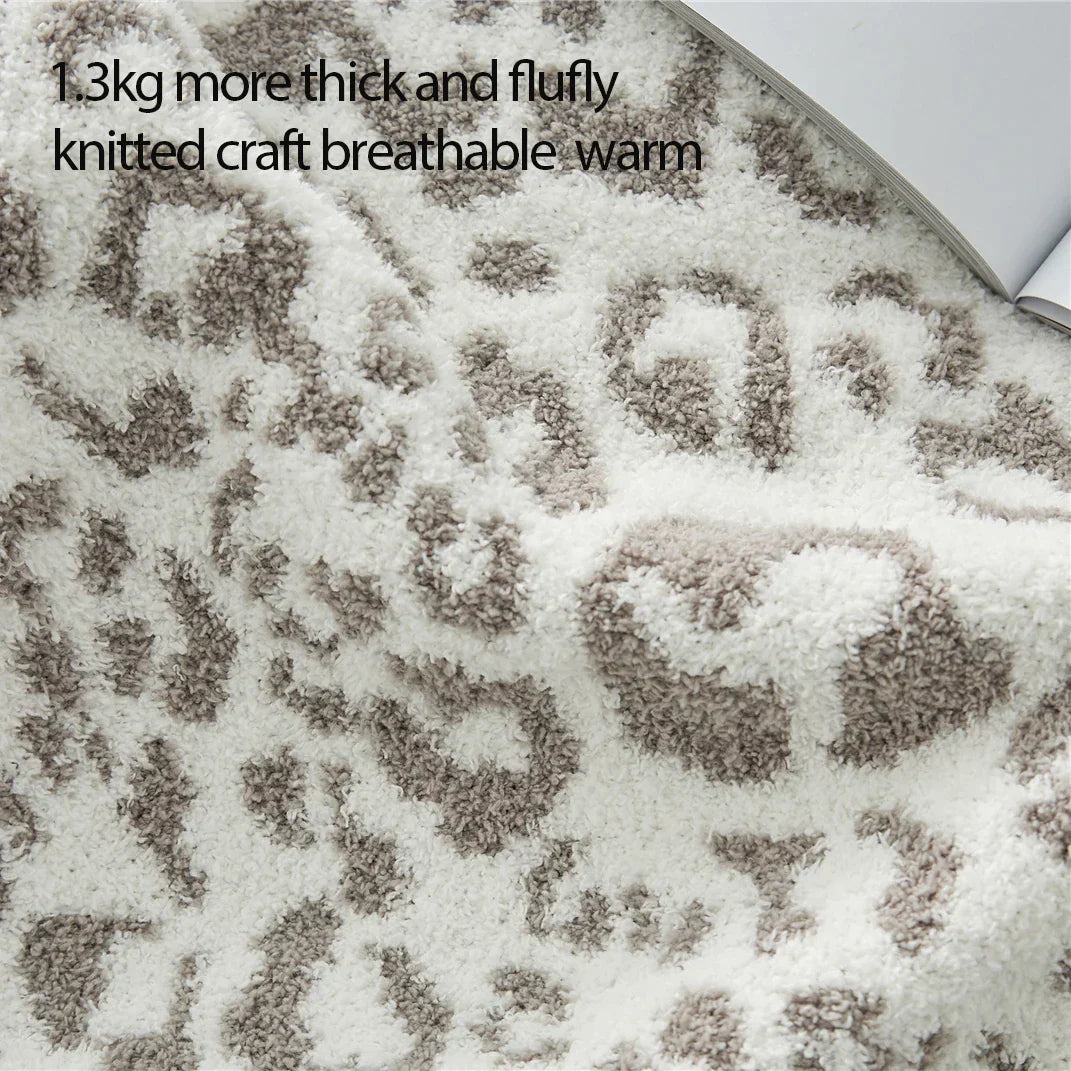 DecorBites™ Cozy Leopard Print Knitted Blanket - Winter Faux Fur Microfiber Throw