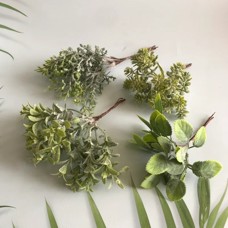 DecorBites™ Greenery Berry Stamen Bundle for DIY Christmas Decor & Gift Wrapping