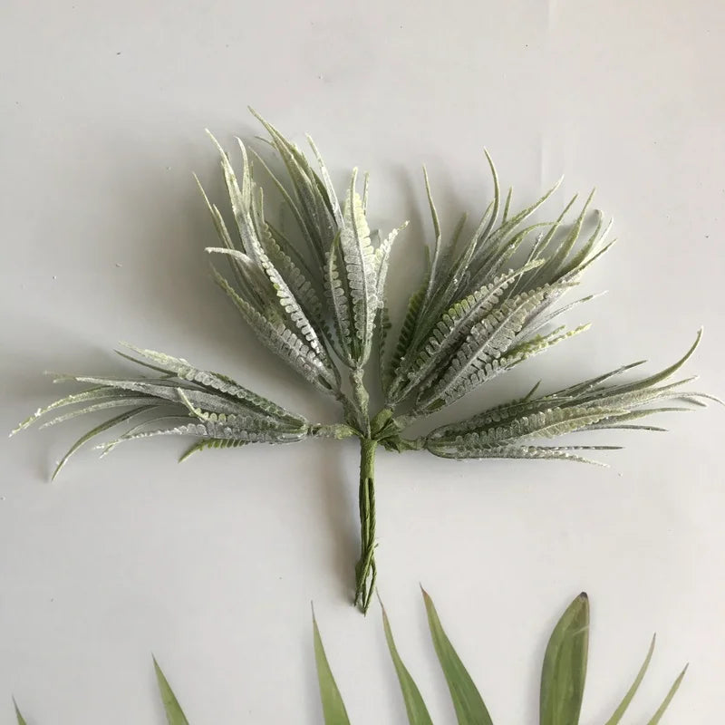 DecorBites™ Greenery Berry Stamen Bundle for DIY Christmas Decor & Gift Wrapping
