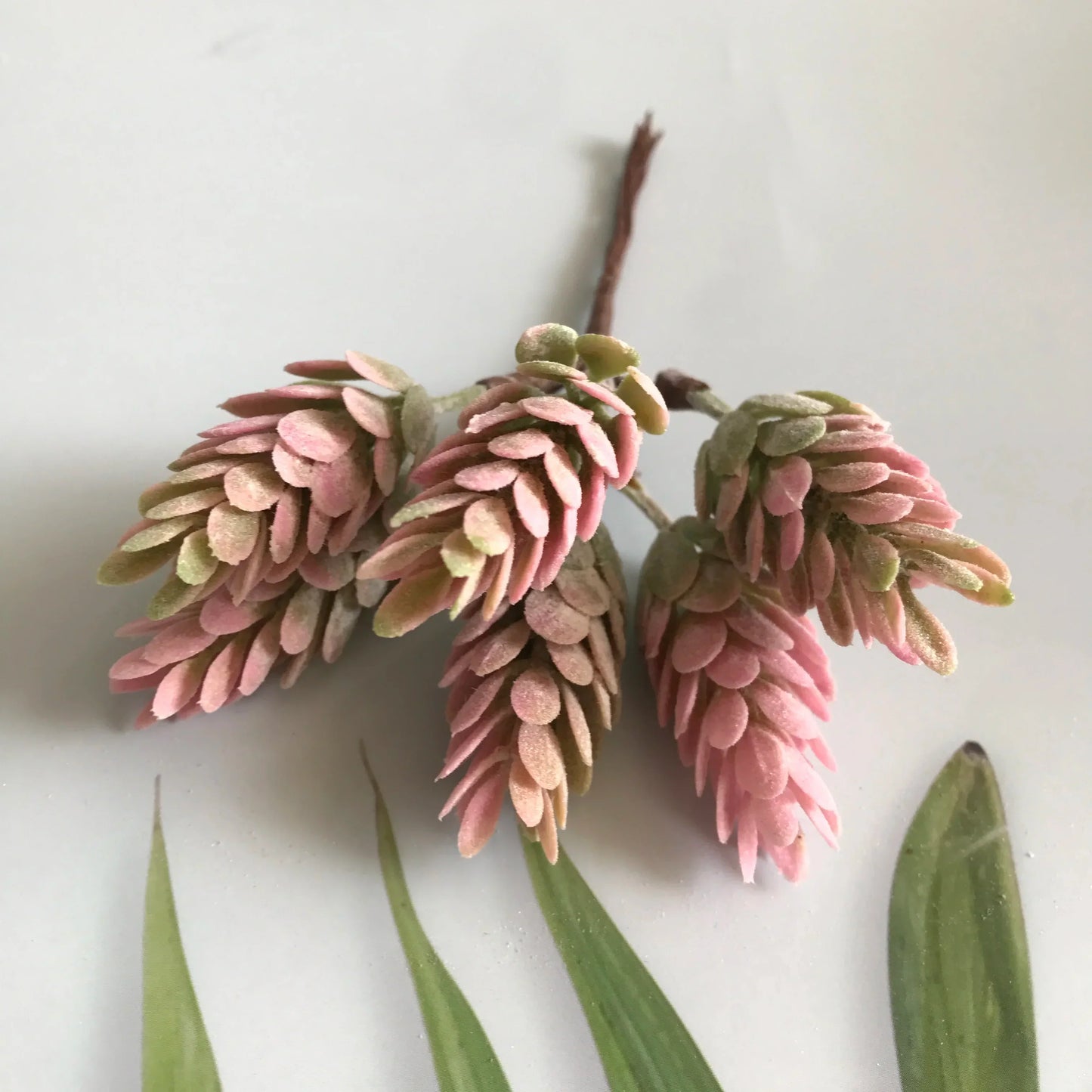 DecorBites™ Greenery Berry Stamen Bundle for DIY Christmas Decor & Gift Wrapping