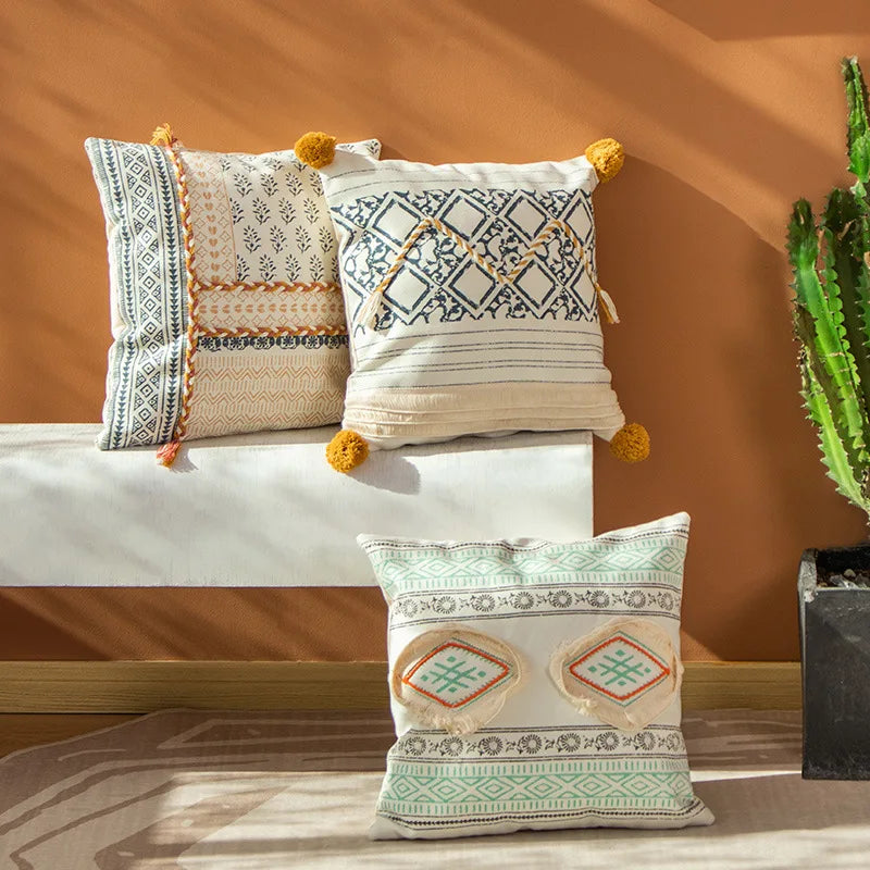 DecorBites™ Boho Style Cotton Woven Pillow Cover with Tassels & Pompom - 45x45cm