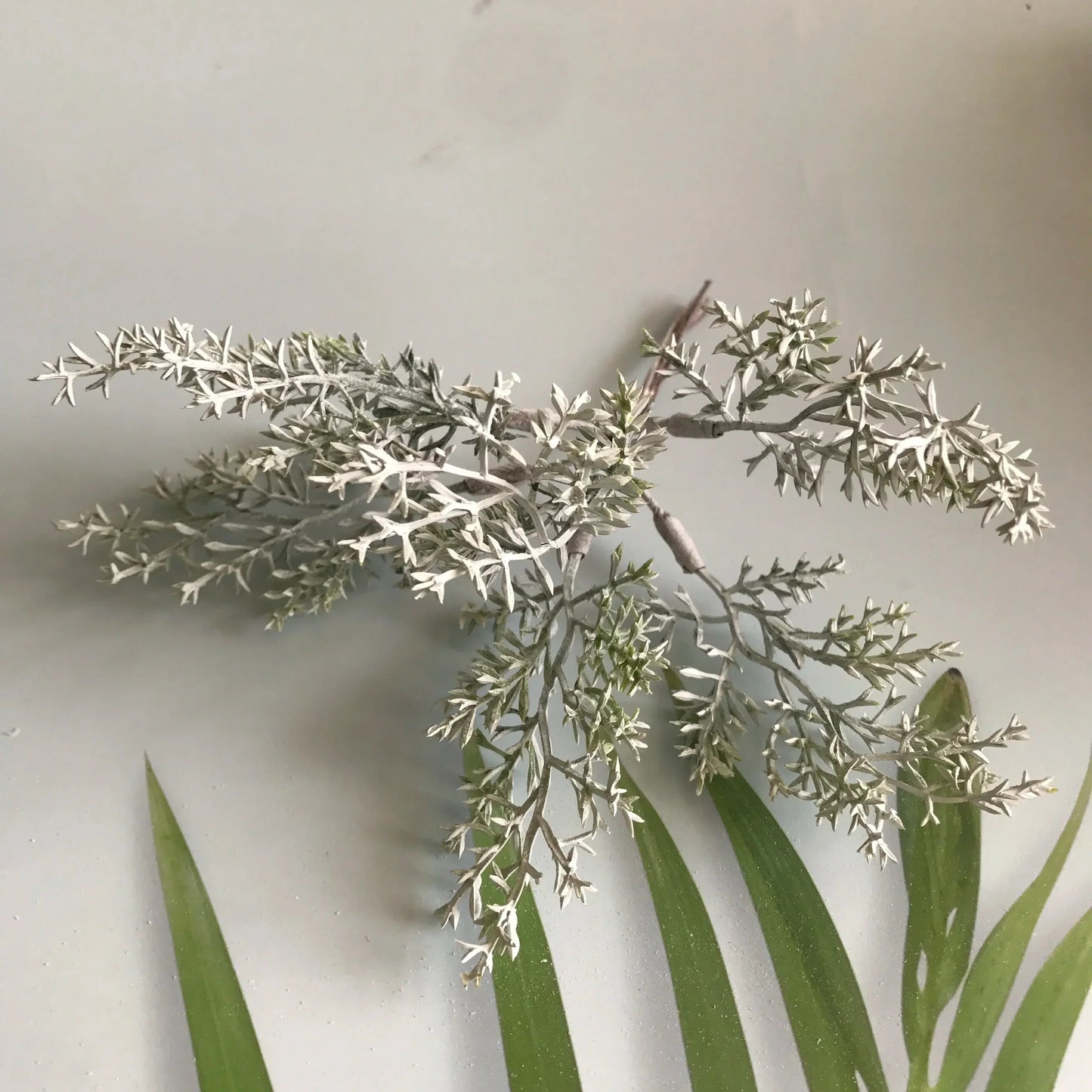 DecorBites™ Greenery Berry Stamen Bundle for DIY Christmas Decor & Gift Wrapping