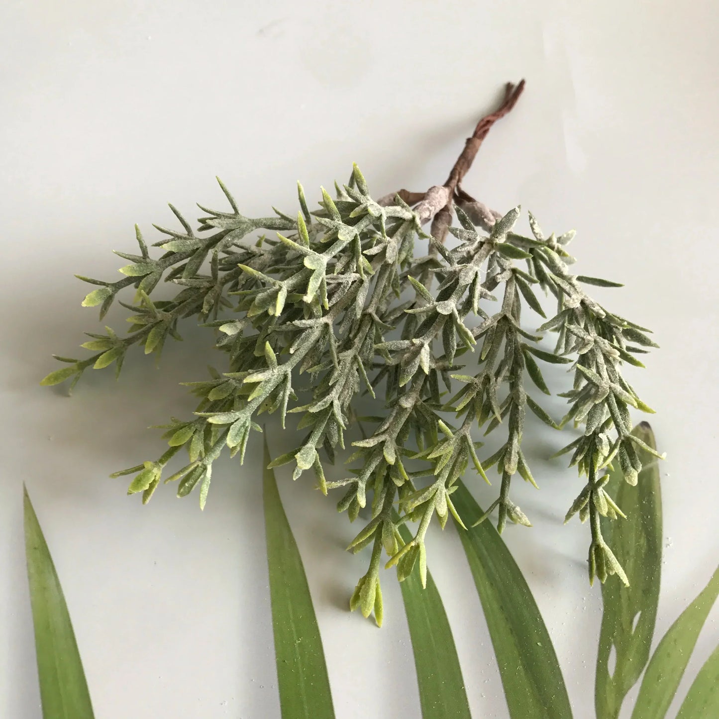 DecorBites™ Greenery Berry Stamen Bundle for DIY Christmas Decor & Gift Wrapping