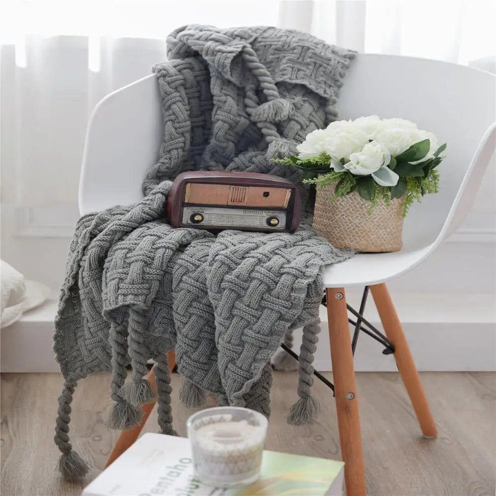 DecorBites™ Cozy Fringed Plaid Throw Blanket - Soft Knitted Acrylic Sofa Blanket for Home Décor & Bedding