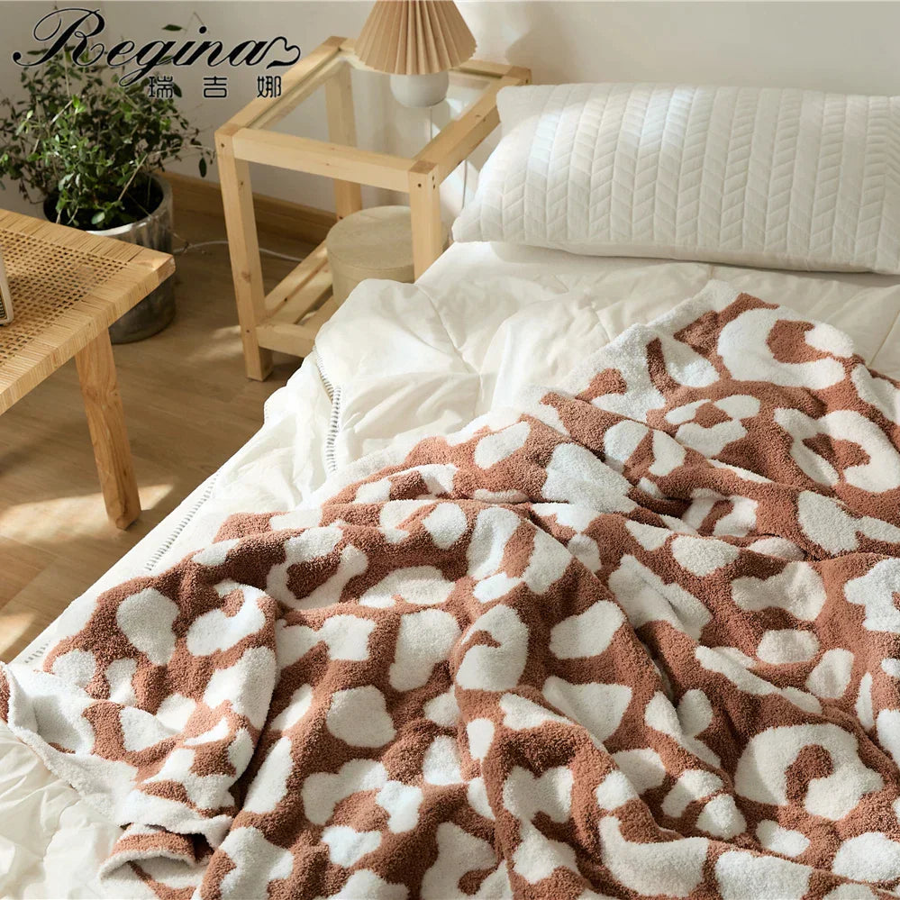 DecorBites™ Cozy Leopard Print Knitted Blanket - Winter Faux Fur Microfiber Throw