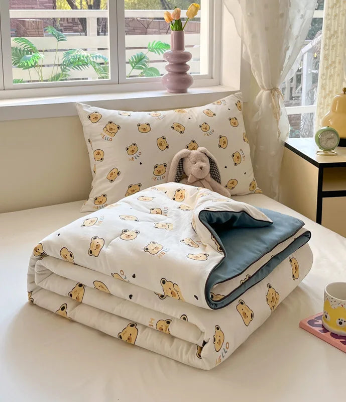 DecorBites™ Cartoon Printed Summer Lightweight Cooling Blanket for Kids and Students.