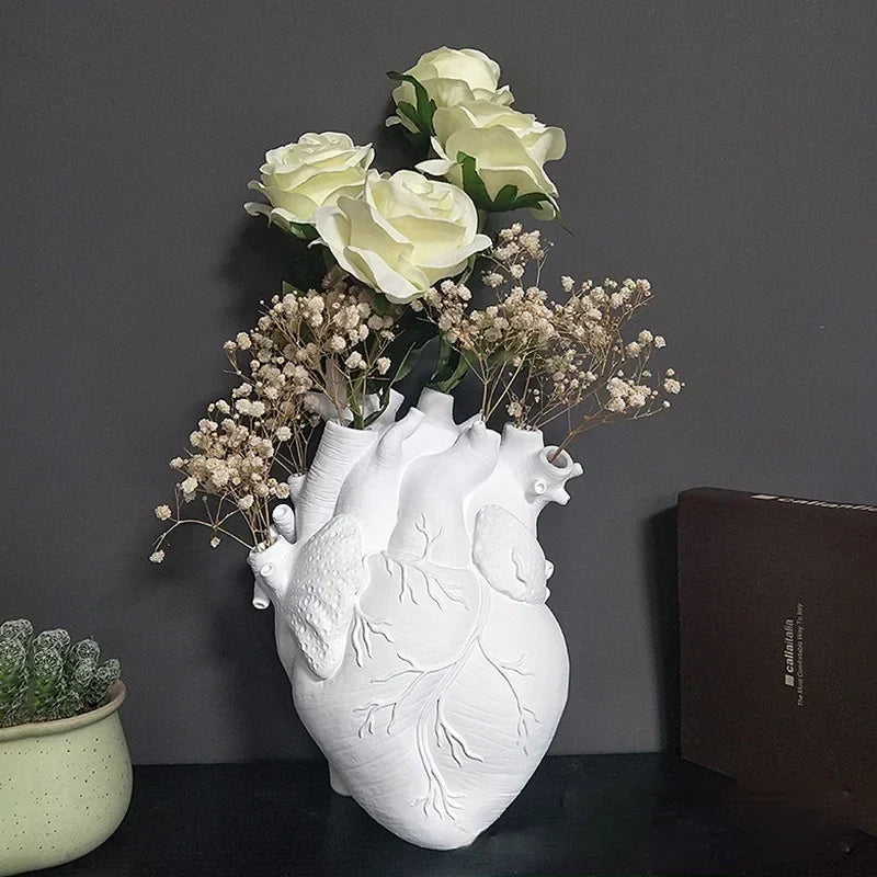 DecorBites™ Heart Shape Resin Flower Vase Desktop Ornament Bouquet Holder Home Decor