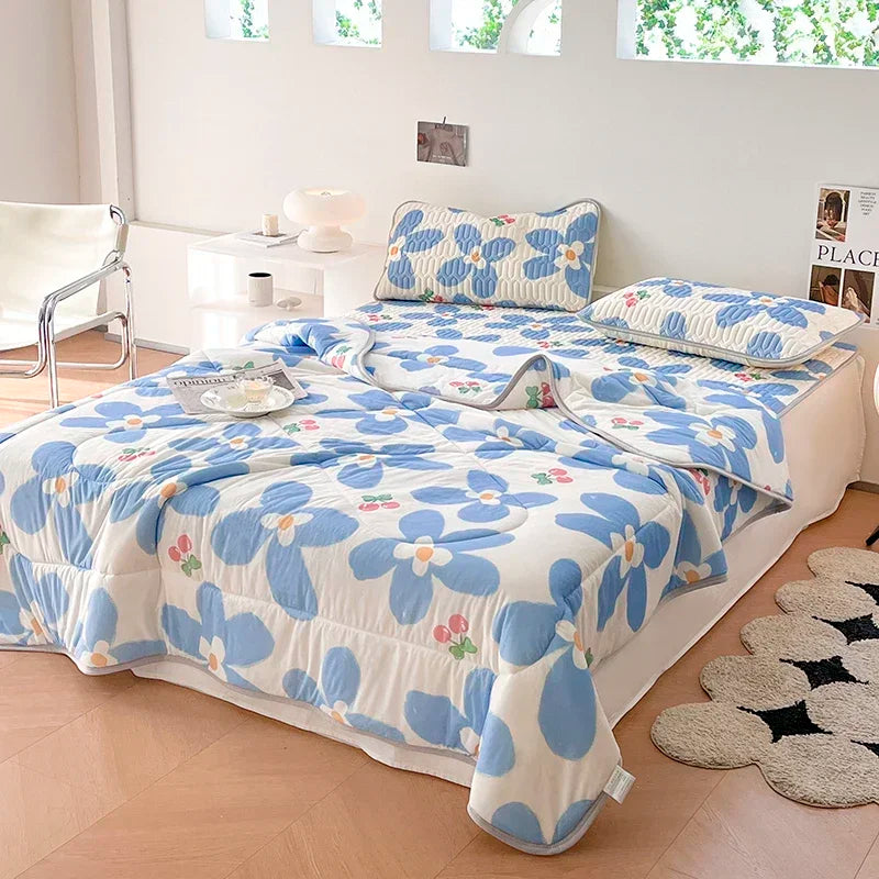 DecorBites™ Cool Summer Blanket Set with Latex Bed Mat - Lightweight Breathable Comforter Bedding