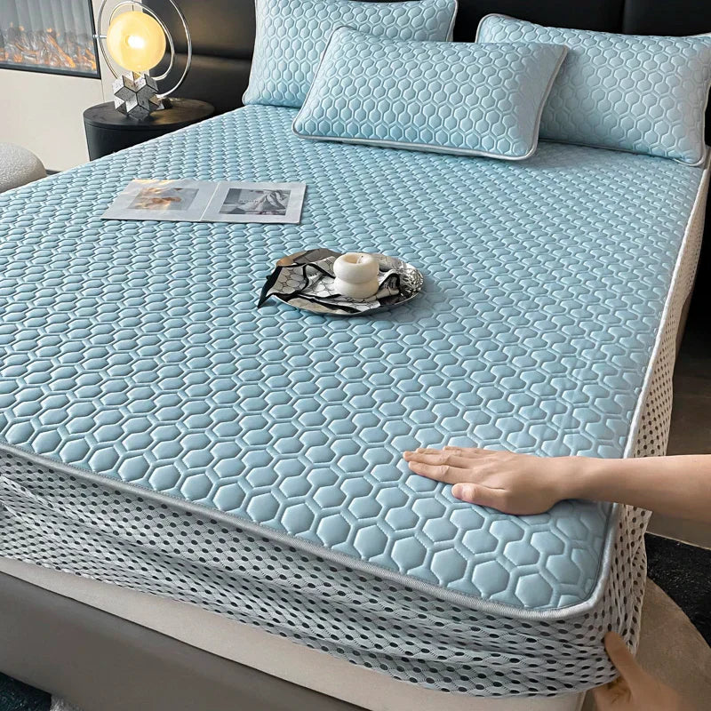 DecorBites™ Cool Summer Bed Mat Set Queen - High-quality Ice Silk Fabric