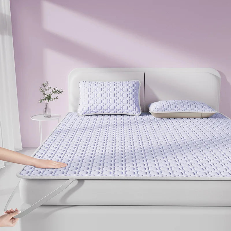 DecorBites™ Cooling Latex Pad | Anti-Slip Design | Multi-Layer Structure | Foldable Mattress