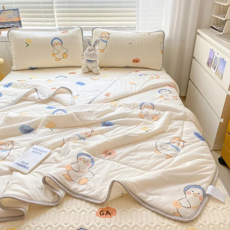DecorBites™ Cool Feeling Silky Summer Comforter & Latex Fitted Sheet Set