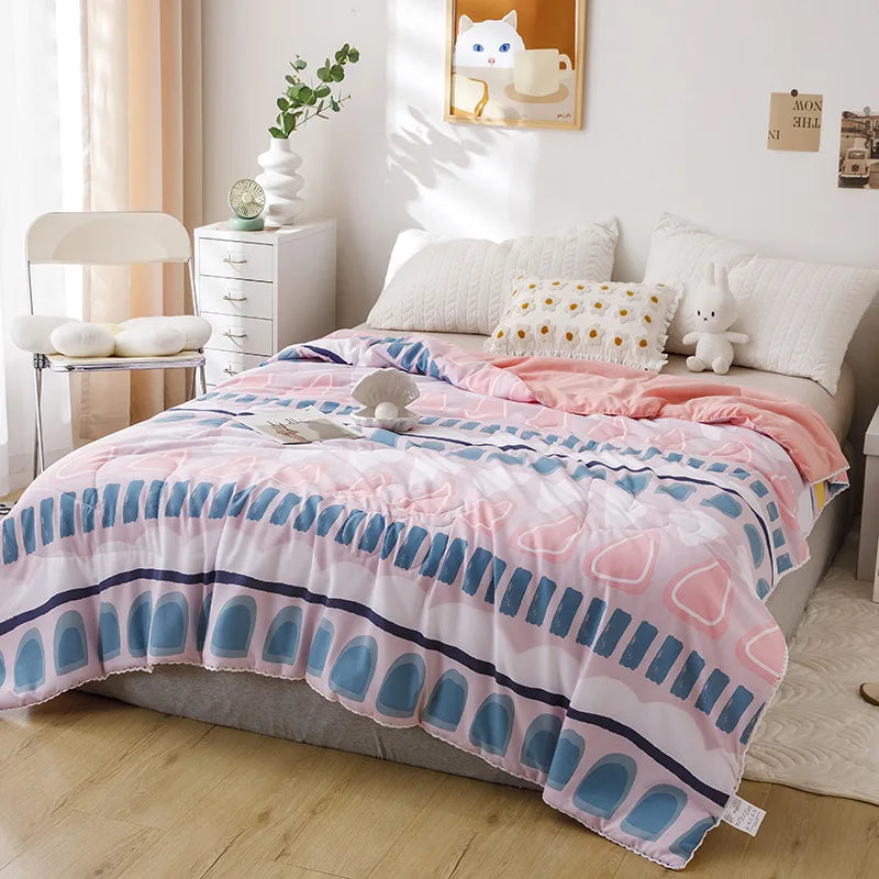 DecorBites™ Cartoon Print Quilted Double Blanket for Queen Size Bed