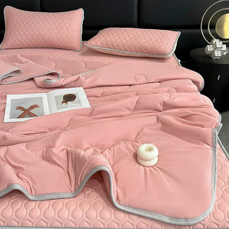 DecorBites™ Cool Summer Blanket Set with Latex Bed Mat - Lightweight Breathable Comforter Bedding