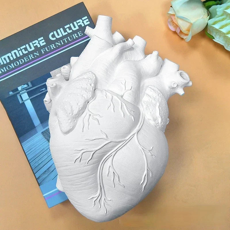 DecorBites™ Heart Shape Resin Flower Vase Desktop Ornament Bouquet Holder Home Decor