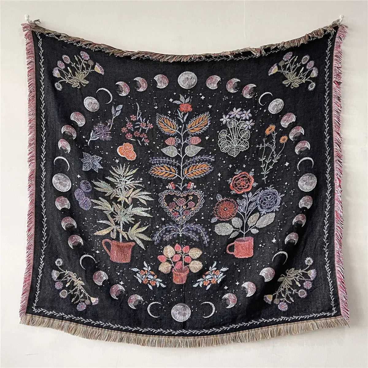 DecorBites™ Bohemian Throw Blanket - Geometric Abstract Tapestry Sofa Cover with Tassel - Living Room Decor Rug