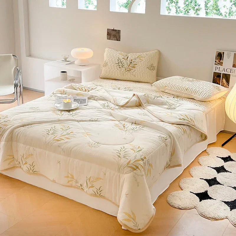 DecorBites™ Cool Summer Blanket Set with Latex Bed Mat - Lightweight Breathable Comforter Bedding