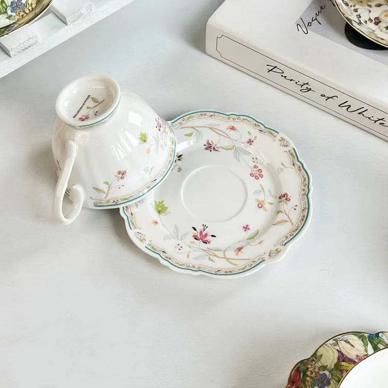 DecorBites™ Brilliant Flowers Pattern Ceramic Coffee Mug Set