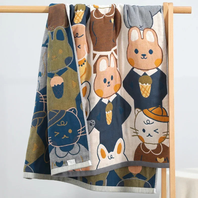 DecorBites™ Kids' Cute Cats Cotton Gauze Bath Towel