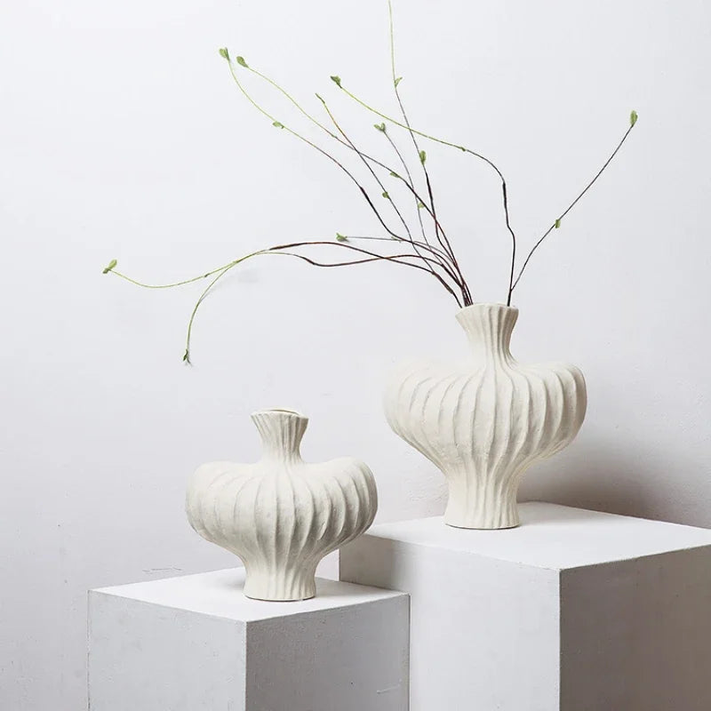 DecorBites™ Fringe Heterophore Vase - Handcrafted Porcelain Floral Arrangement Ornament