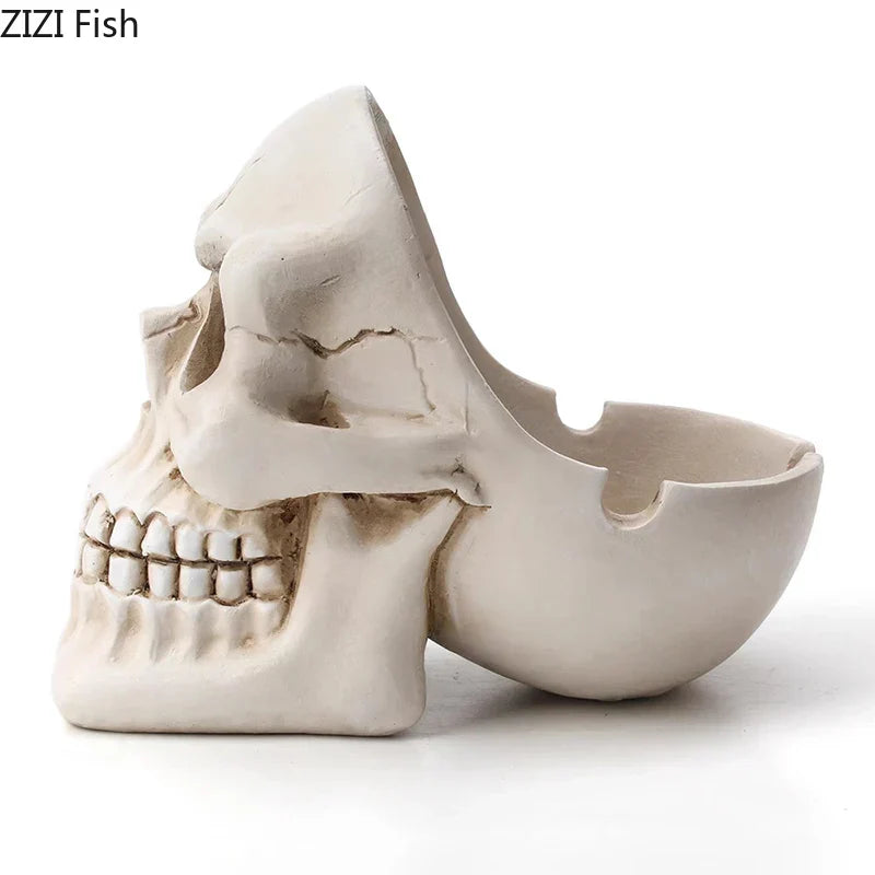 DecorBites™ Creative Skull Ashtray - Halloween Decor & Smoking Accessory, Portable & Windproof Resin Craft Gift