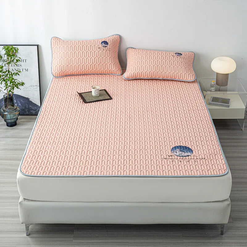 DecorBites™ Cooling Latex Bed Mat Set - Thick Summer Quilted Matress Pad & Pillowcases