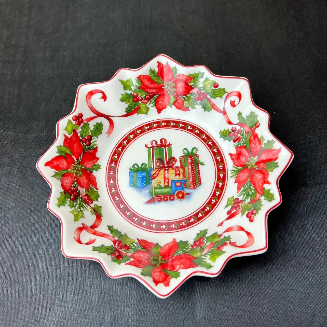 DecorBites™ Christmas Tableware & Dinnerware Set