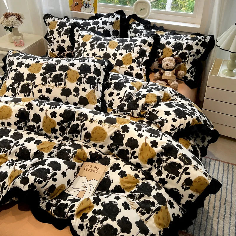 DecorBites™ Korean Black White Hepburn Style Bedding Set with Lace Fitted Sheet Set