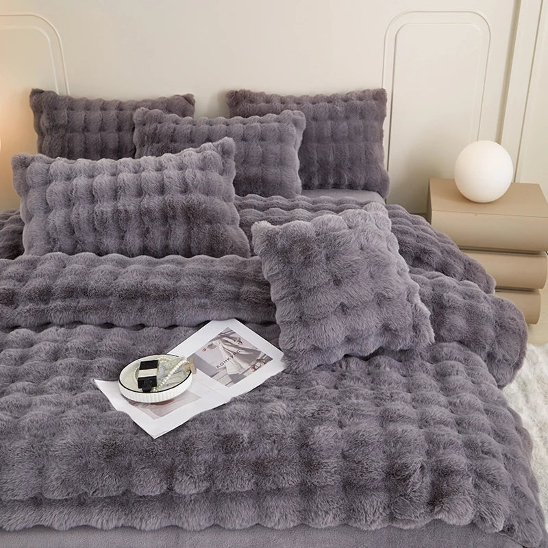 DecorBites™ Gradient Faux Rabbit Fur Bedding Set - Warm Luxury Plush Duvet Cover & Quilt Sets