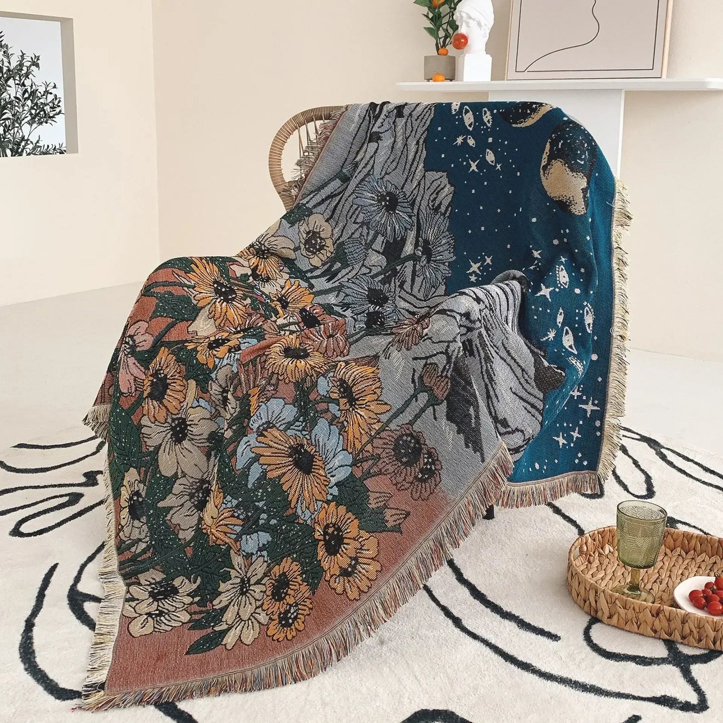 DecorBites™ Bohemian Throw Blanket - Geometric Abstract Tapestry Sofa Cover with Tassel - Living Room Decor Rug