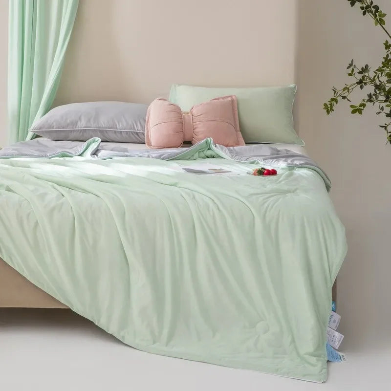 DecorBites™ Cooling Quilt: Soft, Comfortable Queen Blanket for Summer Heat, Unique Cold Fiber Technology