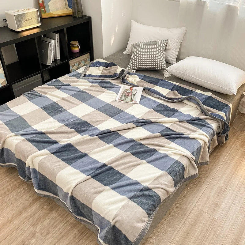 DecorBites™ Cozy Checkered Fleece Blanket for All Seasons