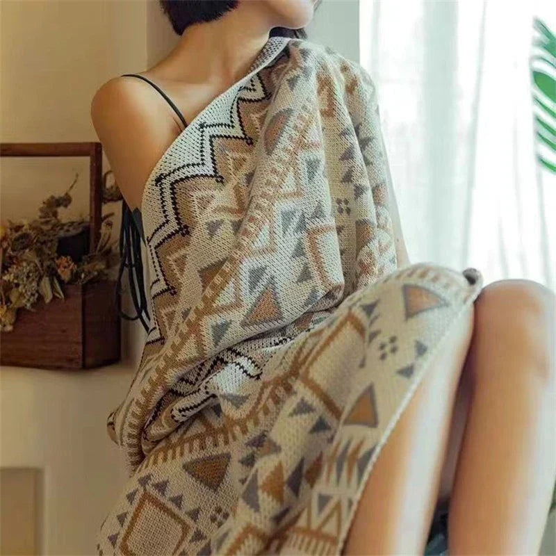 DecorBites™ Bohemian Striped Knit Throw Blanket with Tassel Shawl - Versatile and Cozy Blanket