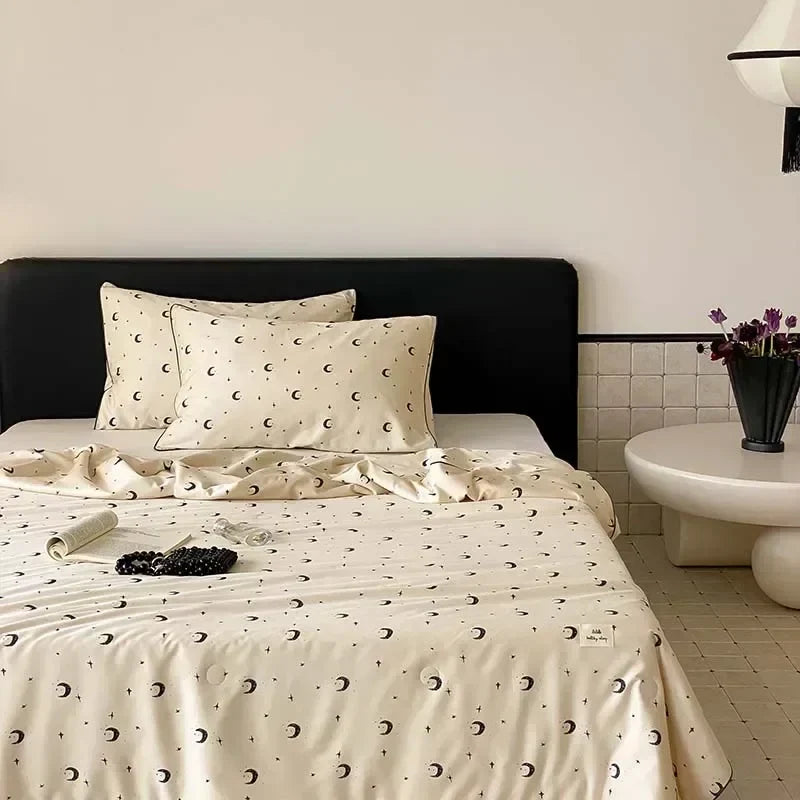 DecorBites™ Cooling Quilt: Soft Silky Single Double Bed Blanket for Summer & Autumn