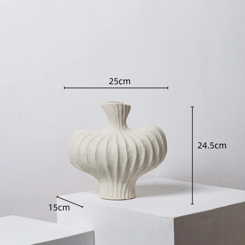 DecorBites™ Fringe Heterophore Vase - Handcrafted Porcelain Floral Arrangement Ornament