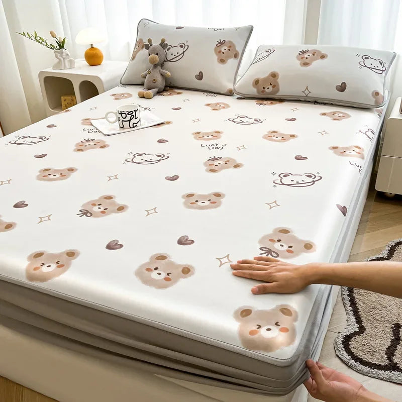 DecorBites™ Cooling Ice Silk Mattress - 3Pcs, High Quality, Simple Pattern, Anti-Wrinkles.