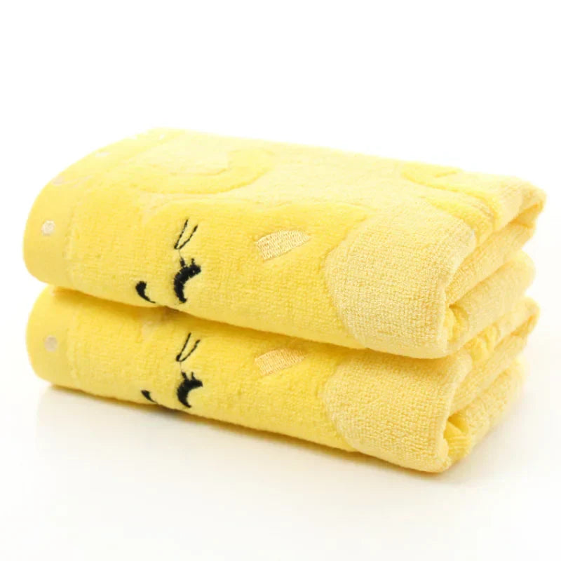DecorBites™ Kids Cute Kittens Bamboo Fiber Towel - Soft, Strong, High Quality