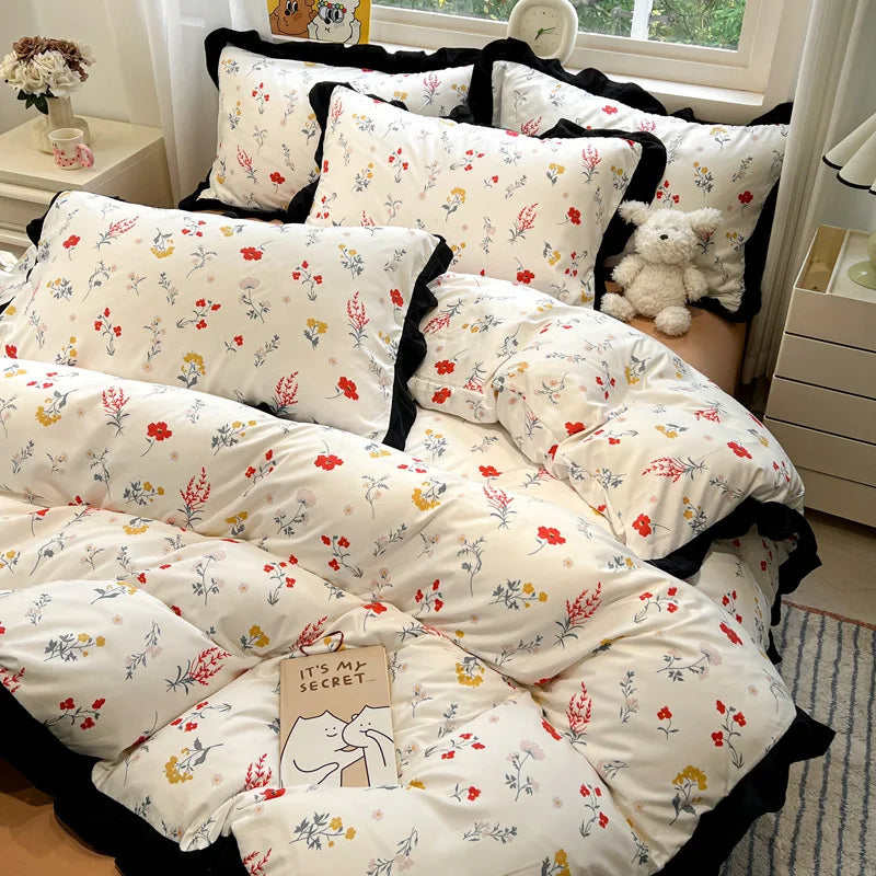 DecorBites™ Korean Black White Hepburn Style Bedding Set with Lace Fitted Sheet Set