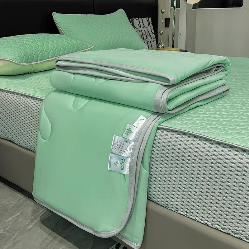 DecorBites™ Cool Feeling Ice Silk Summer Quilt Set Queen - Comforter, Fitted Sheet, Pillowcase