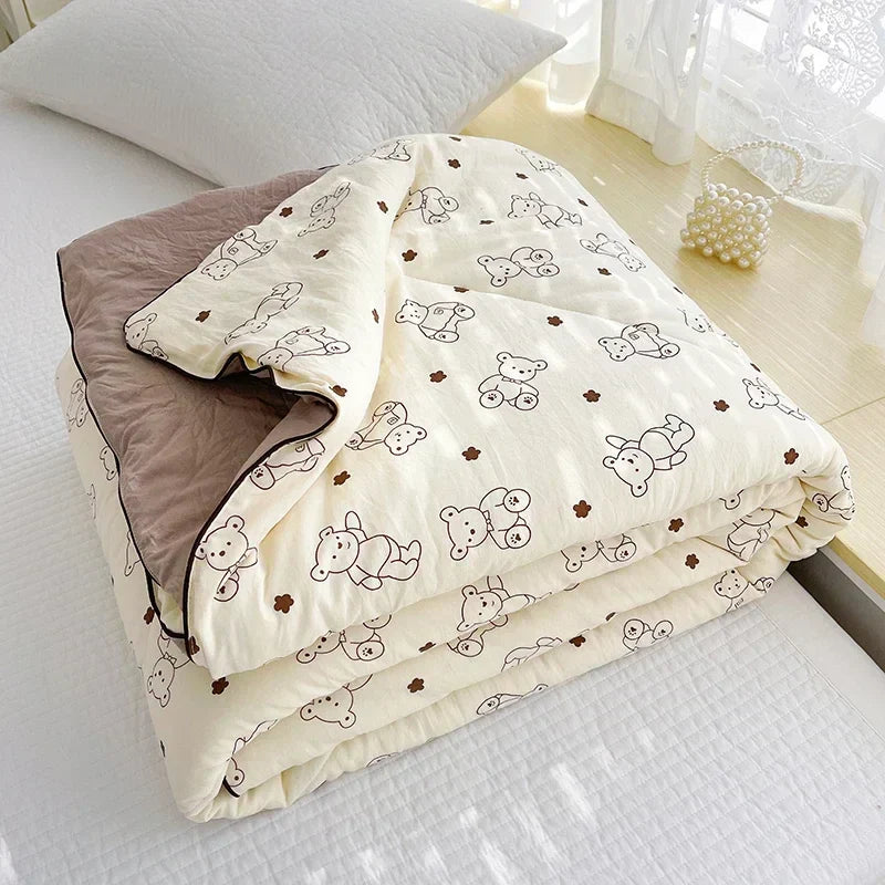 DecorBites™ Breathable Double Gauze Queen Quilt with Soya Fibre Filling
