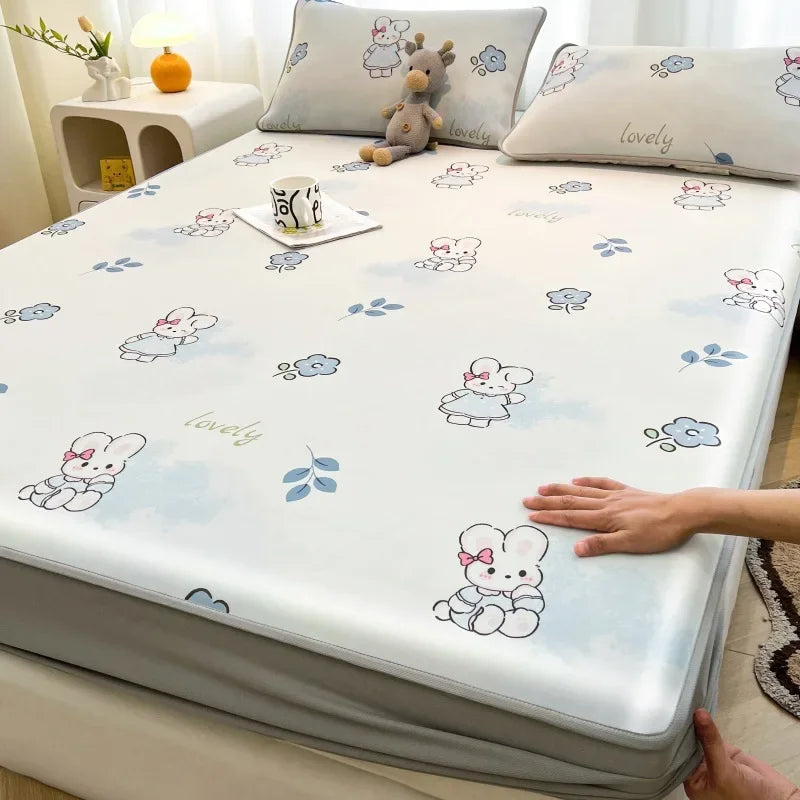 DecorBites™ Cooling Ice Silk Mattress - 3Pcs, High Quality, Simple Pattern, Anti-Wrinkles.