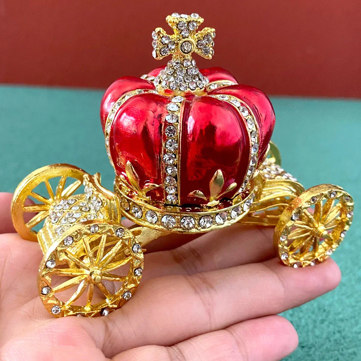 DecorBites™ Crown Carriage Jewelry Trinket Box Wedding Ring Holder Home Decor Gift