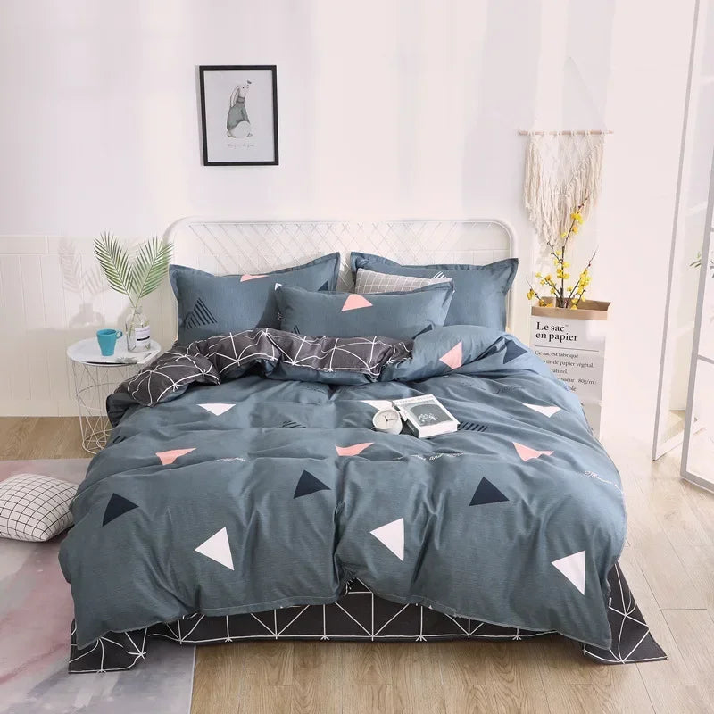 DecorBites™ Cartoon King Size Duvet Set 220x240 with Pillowcase - Skin Friendly & Comfortable