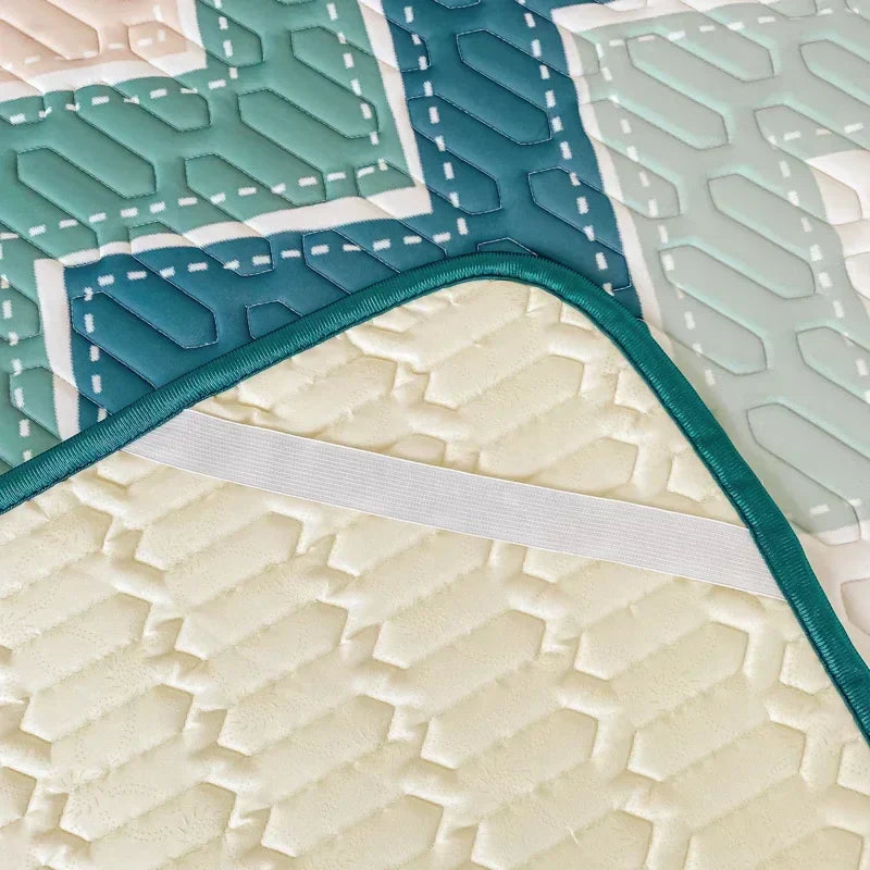 DecorBites™ Cool Summer Blanket Set with Latex Bed Mat - Lightweight Breathable Comforter Bedding
